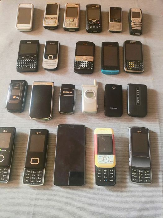 Telefoane decodate ( preț între 50-130 Ron buc)