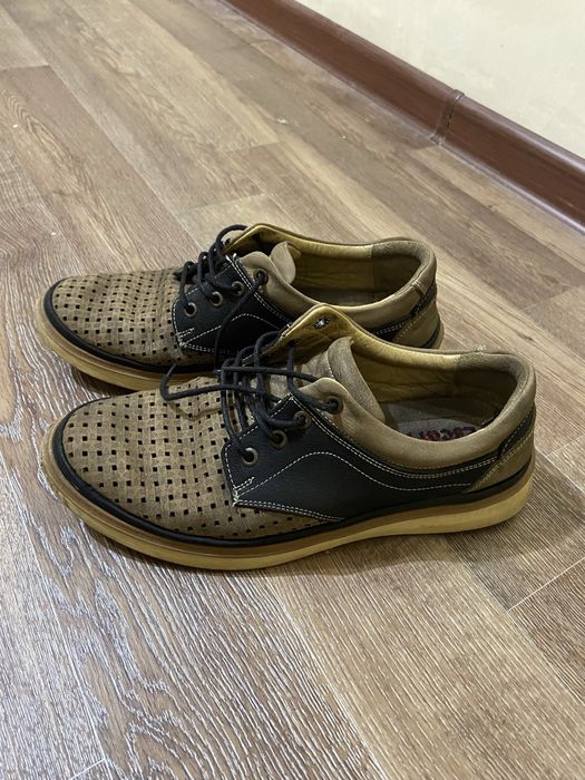 Мужские кроссовки, батинки