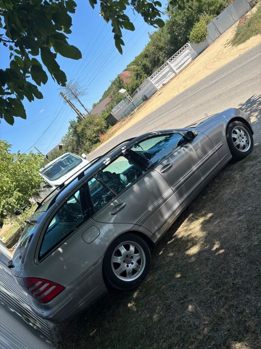 vând mercedes-benz c220 150cv 2004