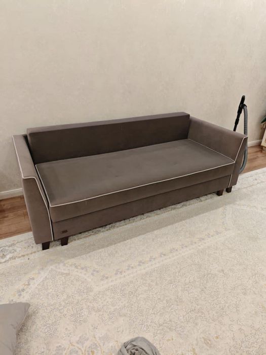 Диван для гостиной