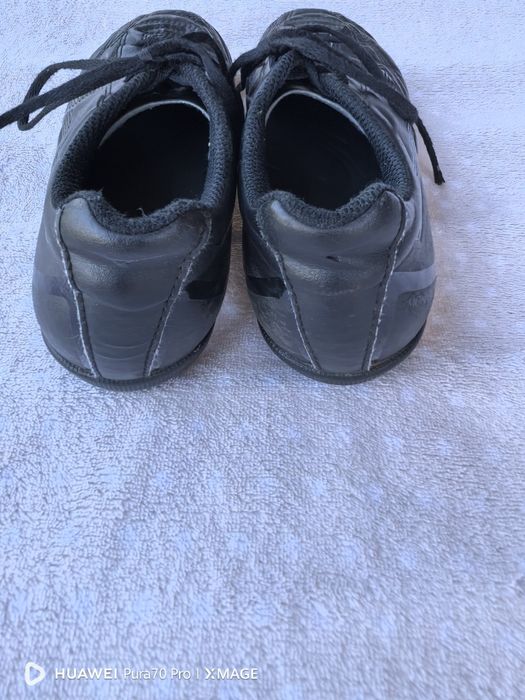 Кожени стоножки Mizuno 32.5номер стелка 19.5см