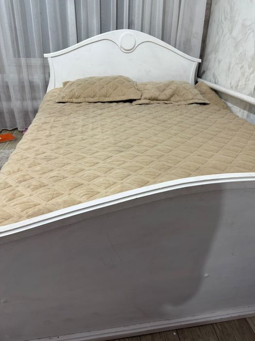 двухспальный кровать 160х200см
