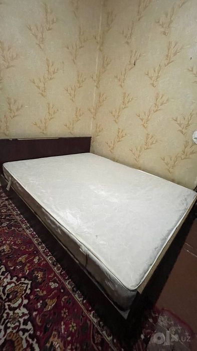 Кровать б/у продается