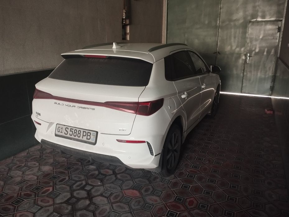 Byd e2 2025 KRASKA TOZA naxt yoki arenda