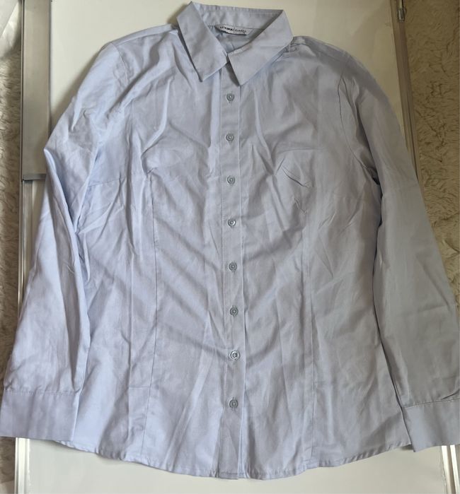 Рубашка голубая женская