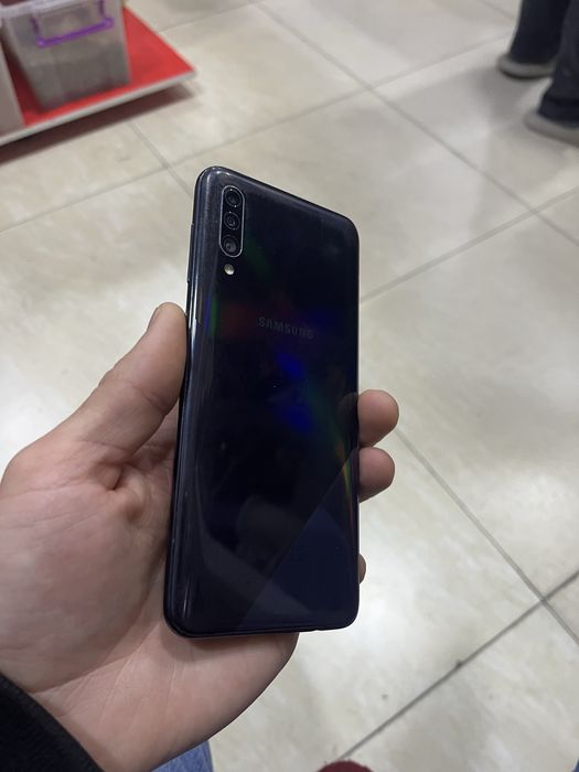 Samsung A30s продается