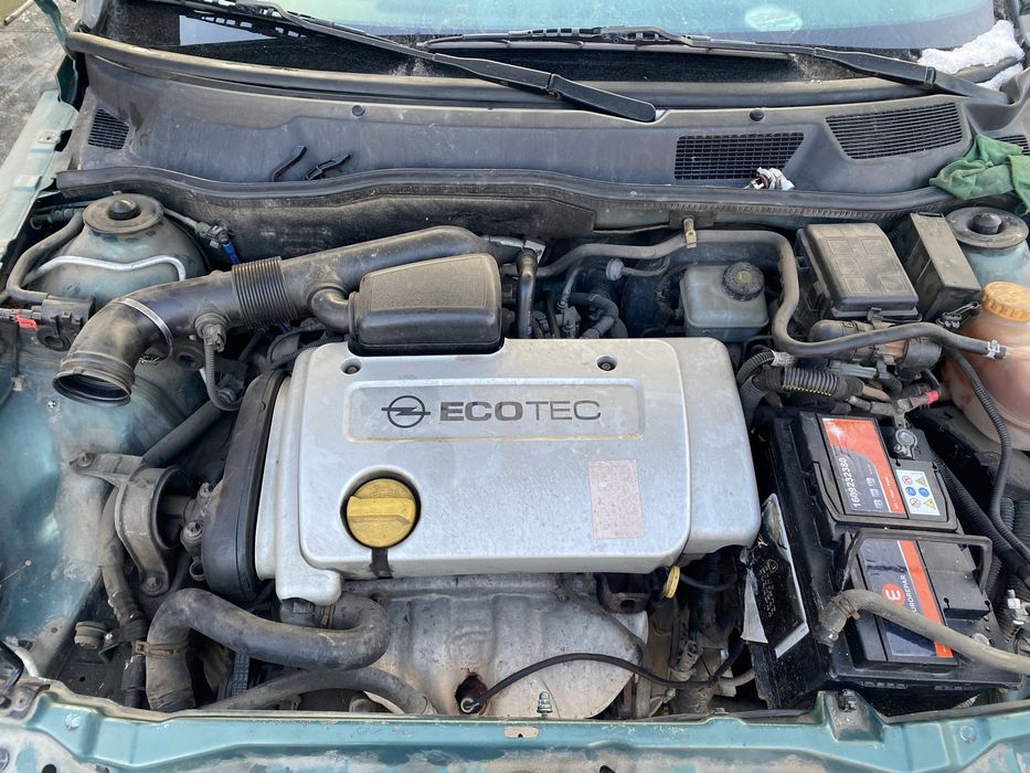 Vand motor opel 1.6  benzina