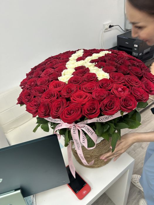 цветы 101 роза 35 000