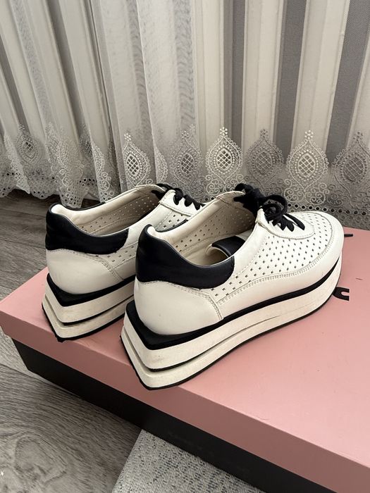 Кроссовки Баскони