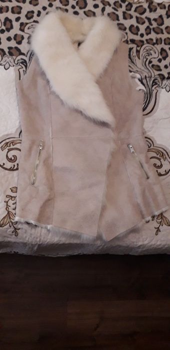 Дамски кожен елек