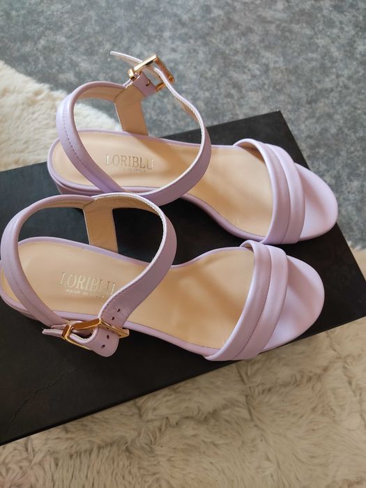 Сандали  в нежен лилав цвят