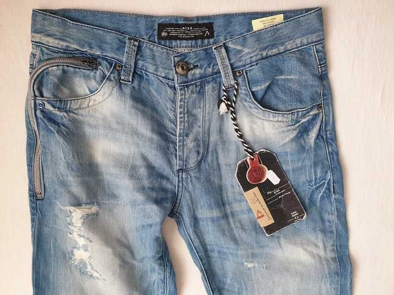 Blugi barbati Azra,marimea 31,cred ca M,noi cu eticheta