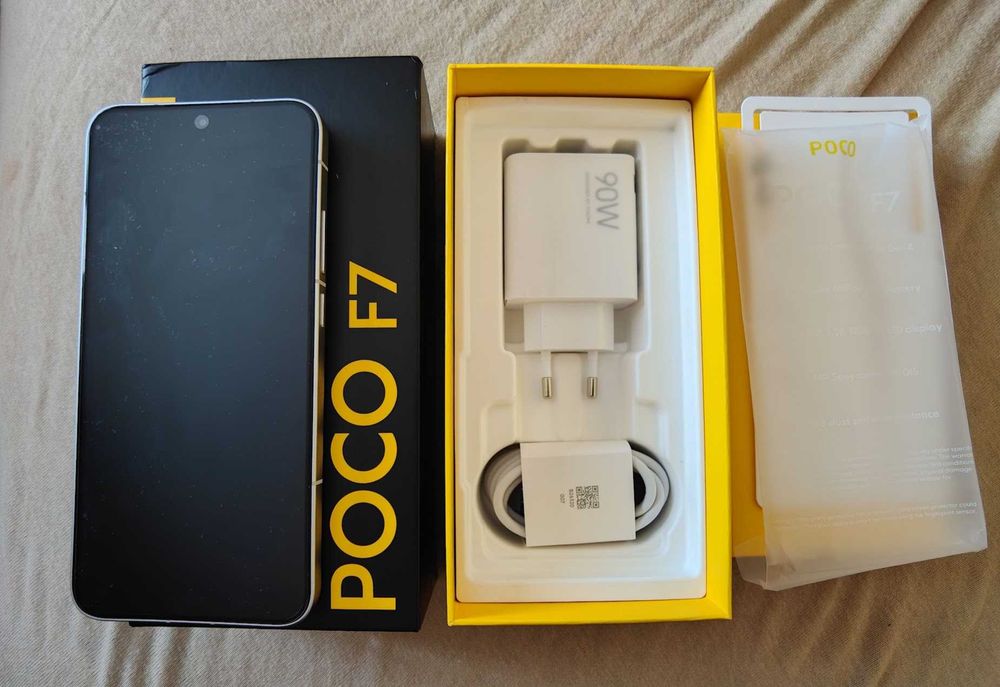 Продавам смартфон Xiaomi Poco F7, 12/512Gb,6500mAh батерия,50MP камера