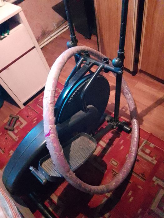 Эллиптический тренажёр