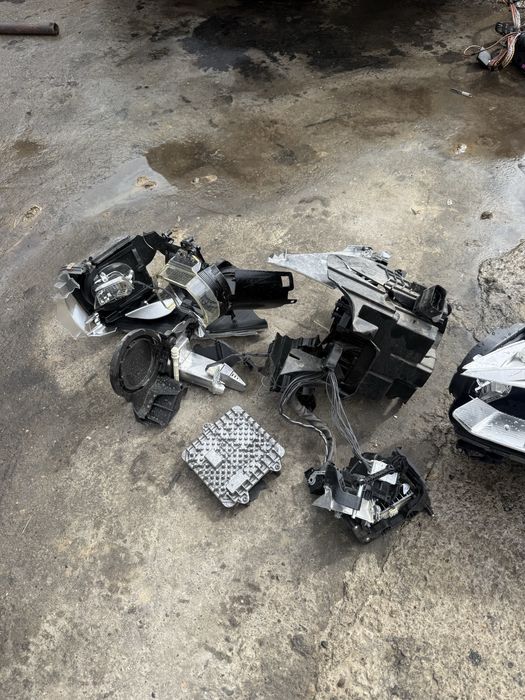 Лед фарове Бмв х5 х6 ф15 ф16 за части!