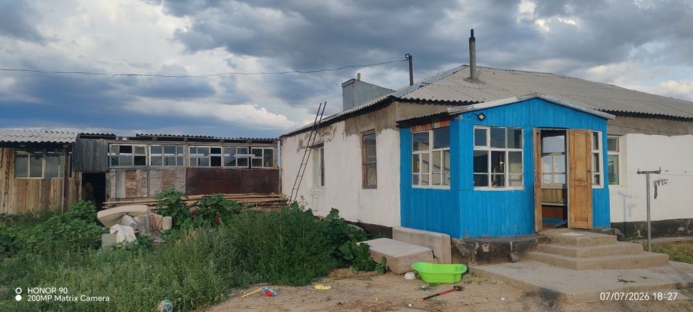 Степной ауданы. 3 бөлмелі үй сатылады. 3х ком.дом.