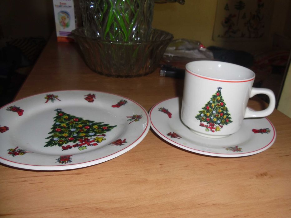 serviciu pt ceai si desert.model bradut