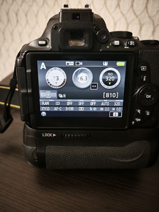 Nikon D5600 +16-55 mm