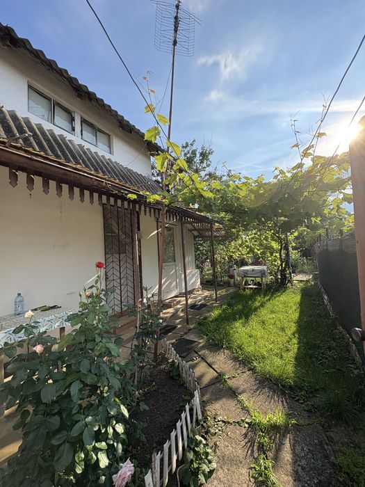 Casă,curte,gradină  Călugăreni