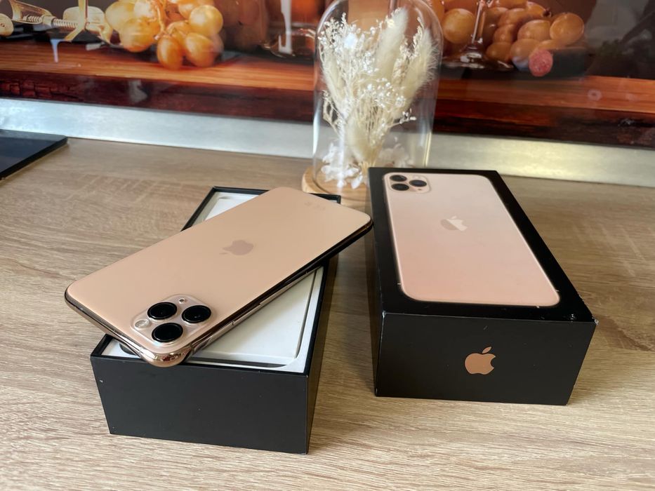 iPhone 11 Pro Max 256GB Battery 100% Gold