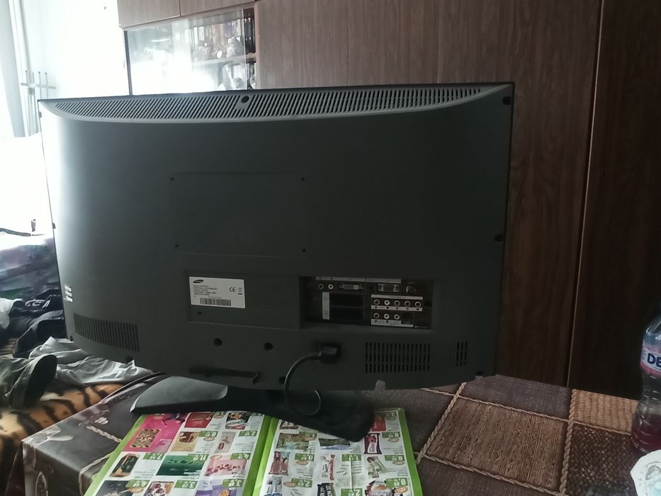 Продавам телевизор Самсунг