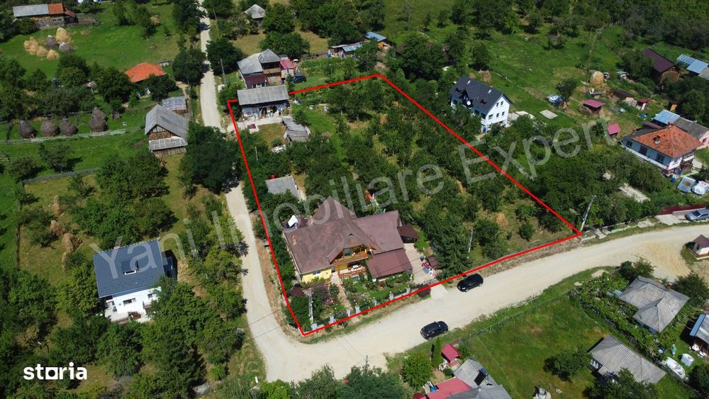 Casă de vânzare în comuna Brăduleț, județ Argeș.