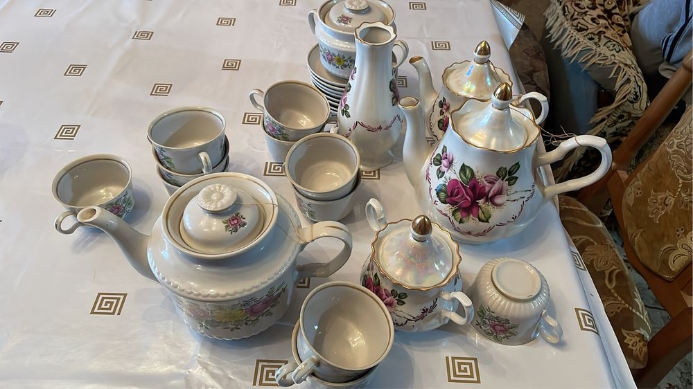 Керамические чайники и хрусталь