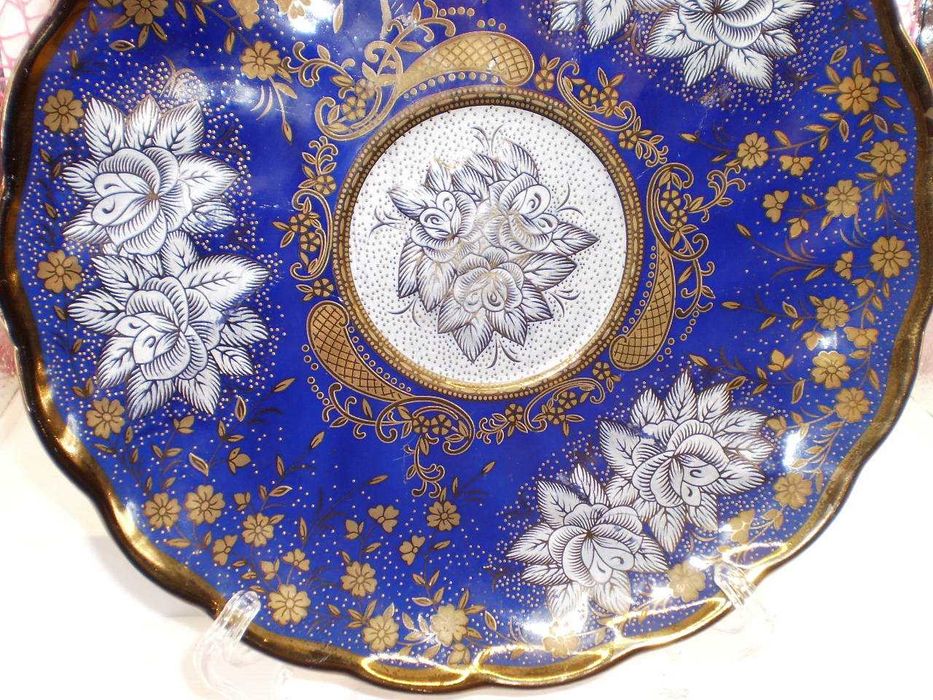 Un extraordinar platou portelan cobalt