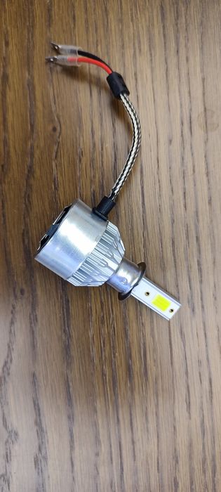 LED крушки за фарове H3