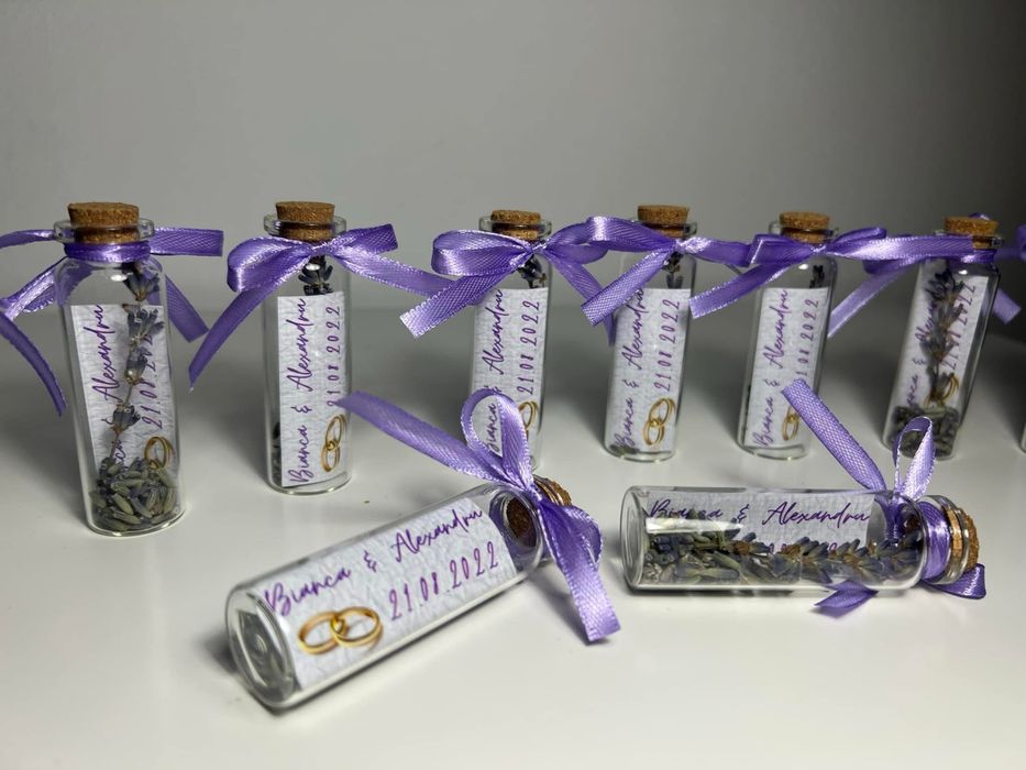 Fiole cu lavanda marturii