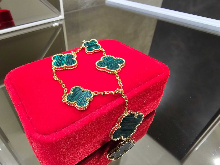 Van Cleef & Arpels VCA 5 Motifs Magic Alhambra Green Дамска Гривна
