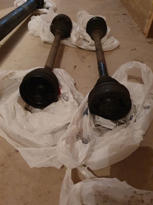 Шкода Октавия на части Кардан и полуоски за Skoda Octavia 2.0 140кс 6с