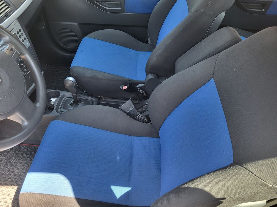 Vând Opel meriva a 1.6 automata