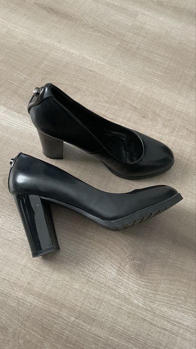 Крассовки и туфли