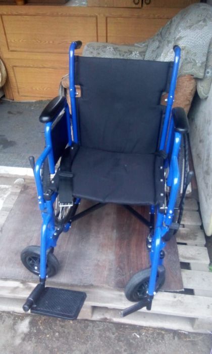 Продам коляску для инвалидов