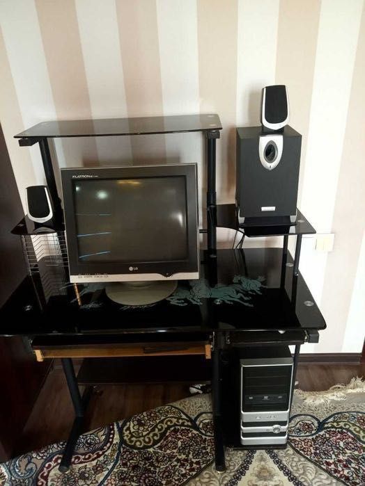 Microlab калонка ва компютер, подставкаси билан сотилади