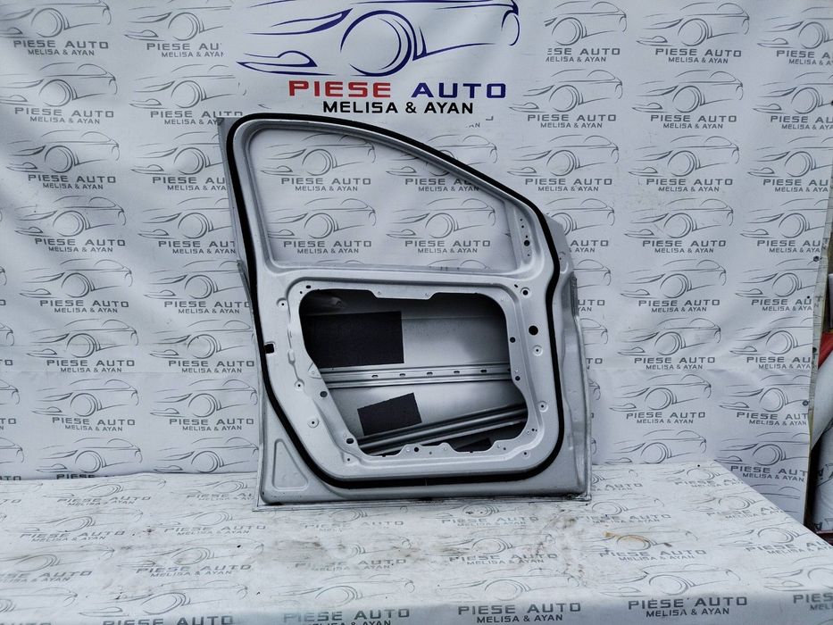 Usa stanga fata Mercedes B-Class W246 an 2011-2012-2013-2014-2015-2016