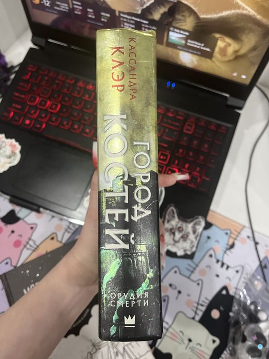 Продам книги