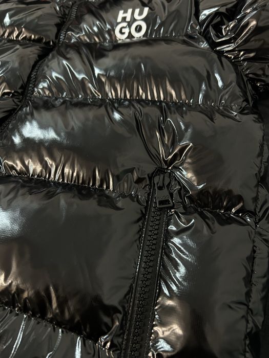 Geacă puffer HUGO lucioasă neagră XXL– model premium iarnă – 320 lei