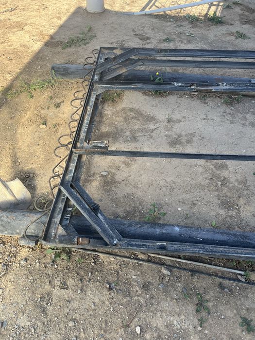 Продам б/у каркас вороты и калитки