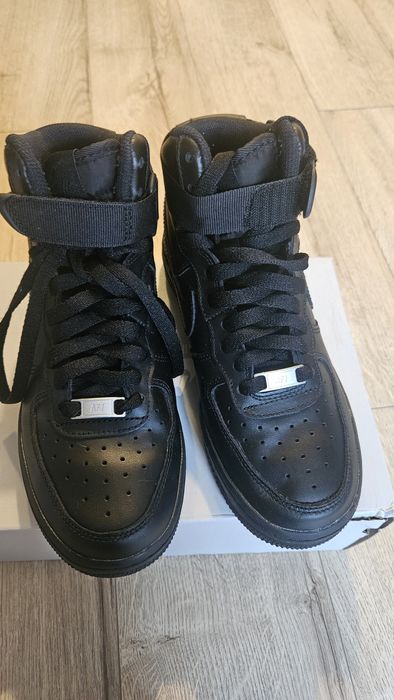 Vand Nike Air Force 1 Mid