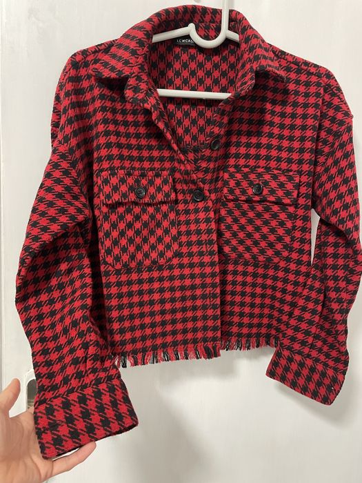 Спортно-елегантно,късо сако.