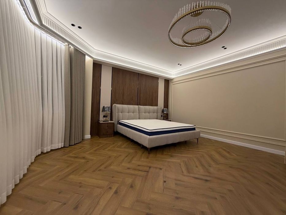 Продается 4/6/10 200м2 в Новостройке, ор-р: Ц-2