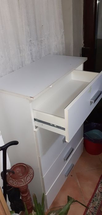 Dulăpior și mașină de spalat