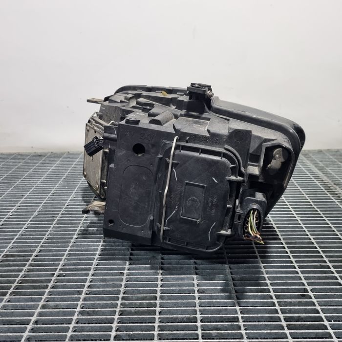 Far Dreapta AUDI Q5 2008 - 2012 SUV 4 Usi (1537) Xenon Garantie