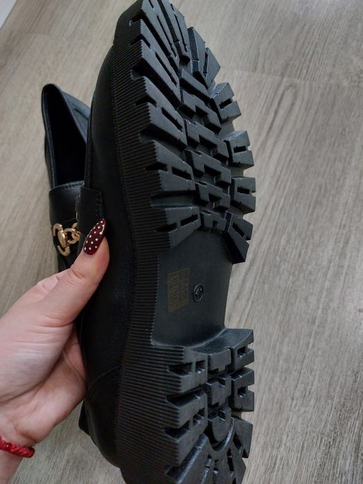 Дамски черни обувки "лоуфър"