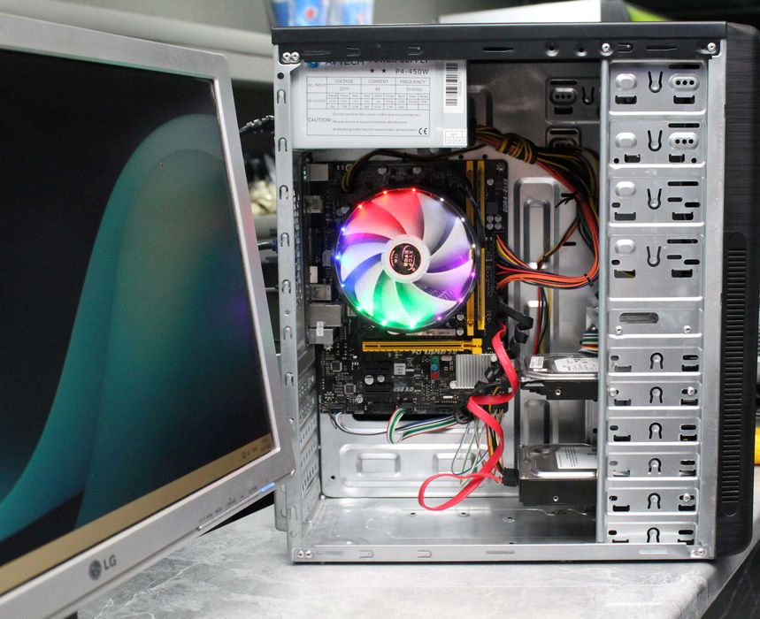 Кейс H110 DDR4 CPU-I3 7100 CpuRgb