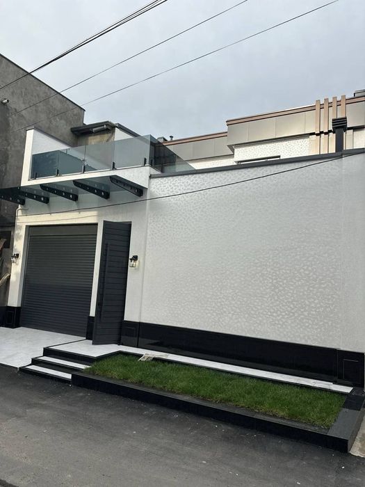 Продается коттедж 6 комнат, ориентир: High Town Moll, 300м² 2,,1 сотки