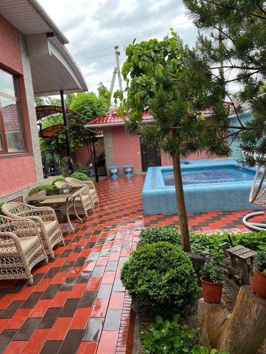 Продаётся 2 дачи на одном участке