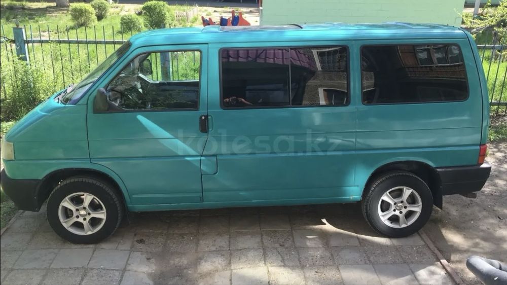 Продам Volkswagen Caravelle
